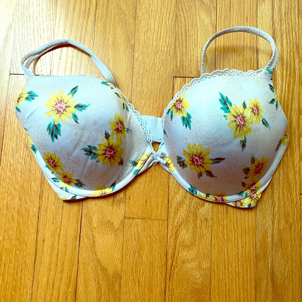Victoria Secret bra, flowers...size 34DD